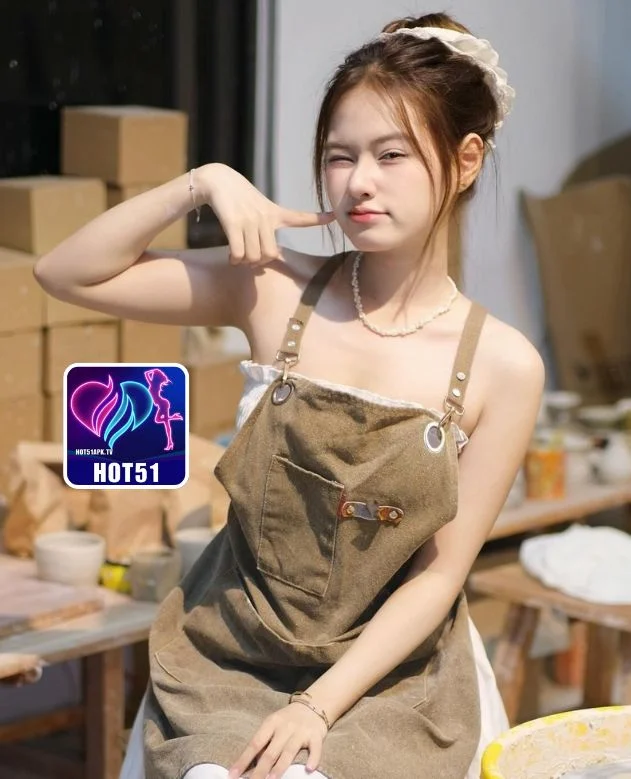 Alice-HOT51APK.TV